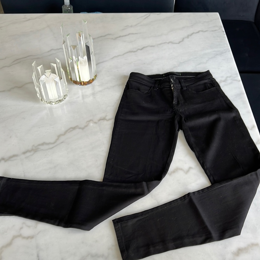 J Brand. Black skinny. Super soft jeans / jeggings